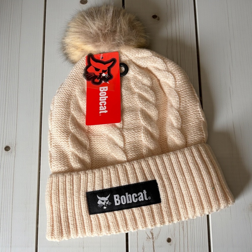Bobcat‎ Womens Light Pink Cable Knit Beanie Faux Fur Pom Pom Hat NWT OSFM